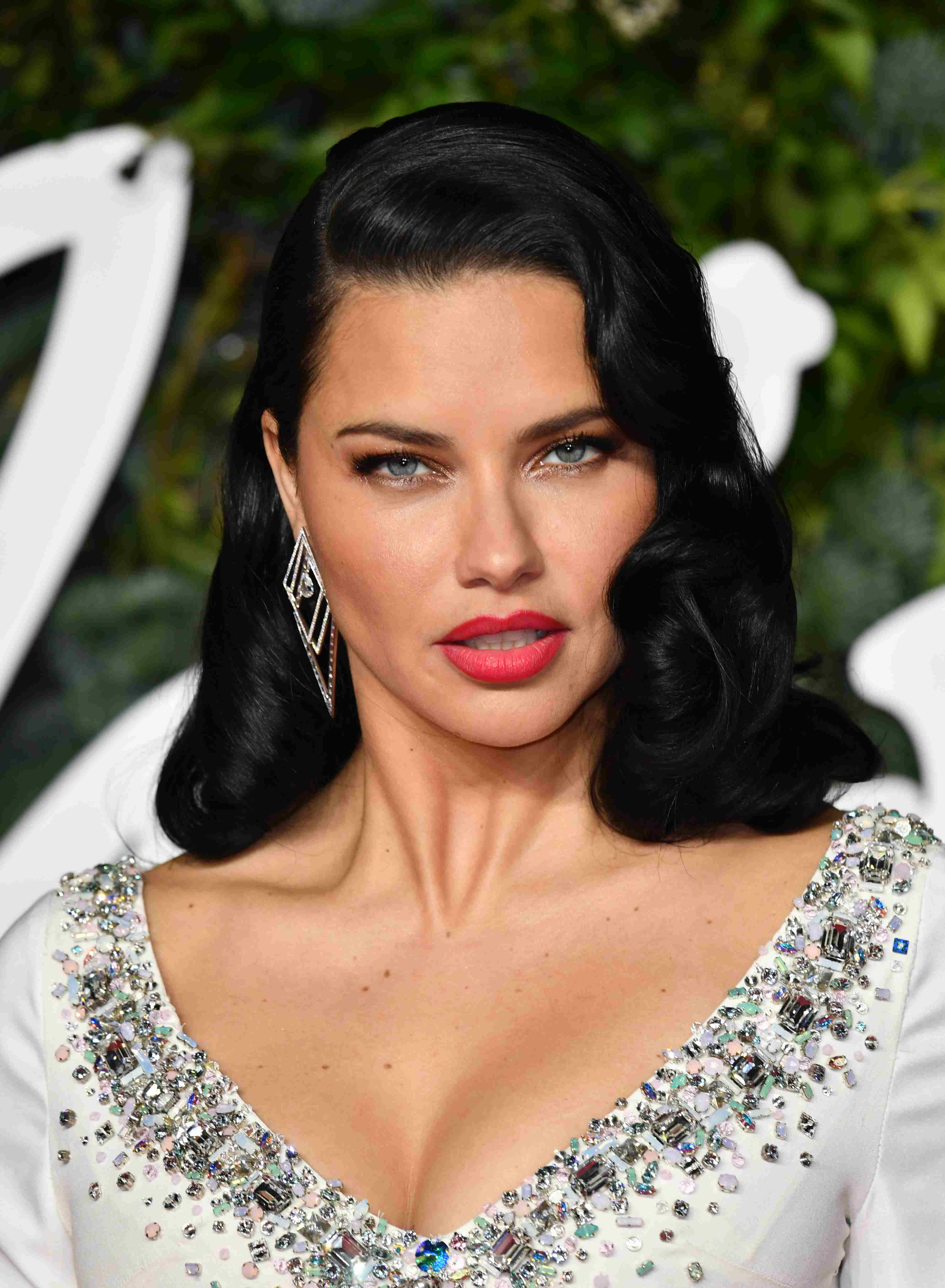adriana_lima_in_messika